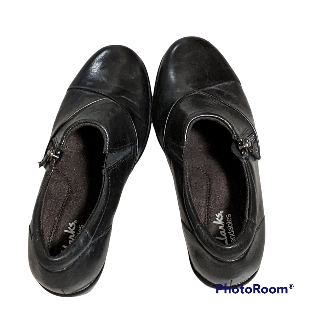 Clarks Black Leather Loafer 6.5 M Slipon Platform - Picture 7 of 12